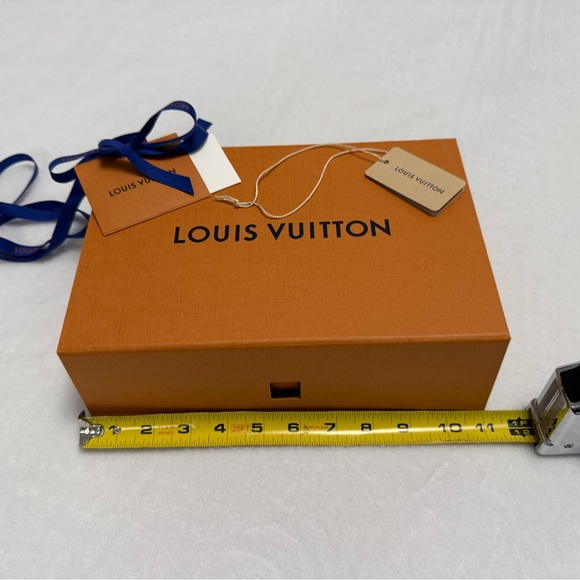 Louis Vuitton Gift Box with Blue Ribbon, Card, Envelope, and Tag - Picture 5 of 8